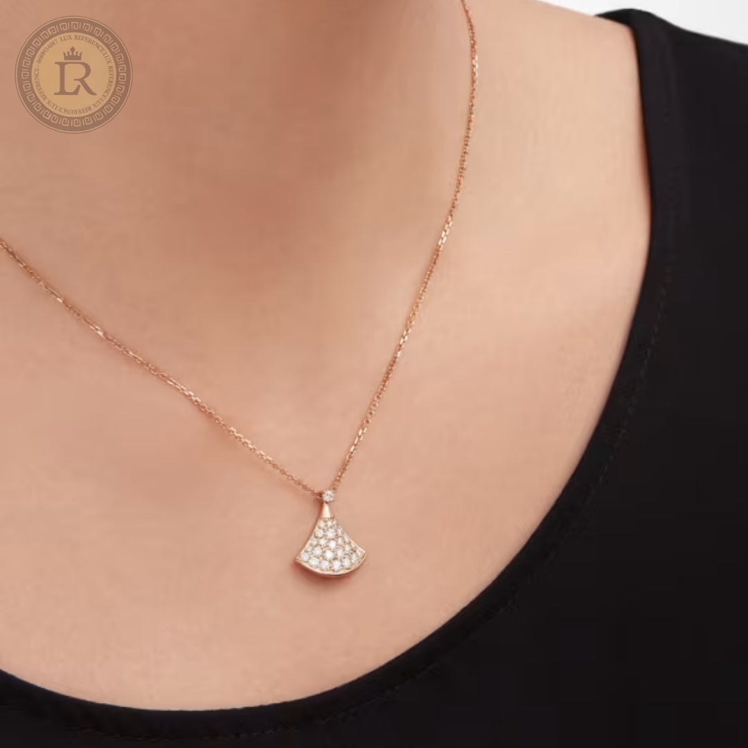 Collier Bvlgari Divas’ Dream Diamants, or rose