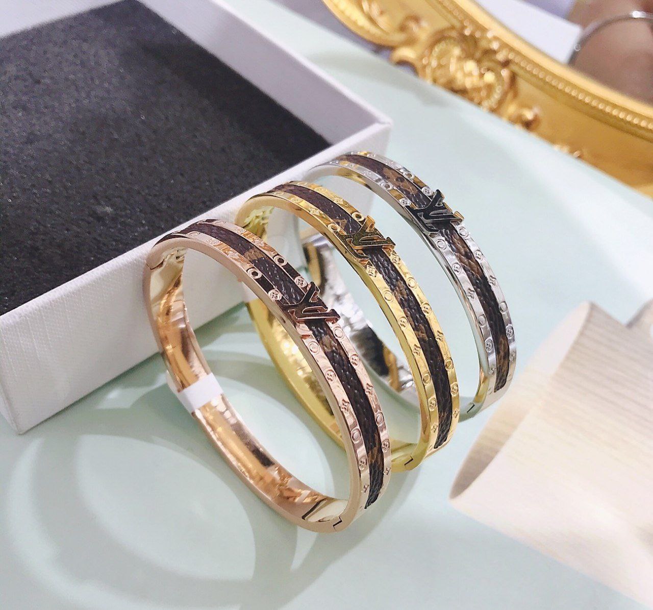 Bracelet femme acier LOUIS VUITTON