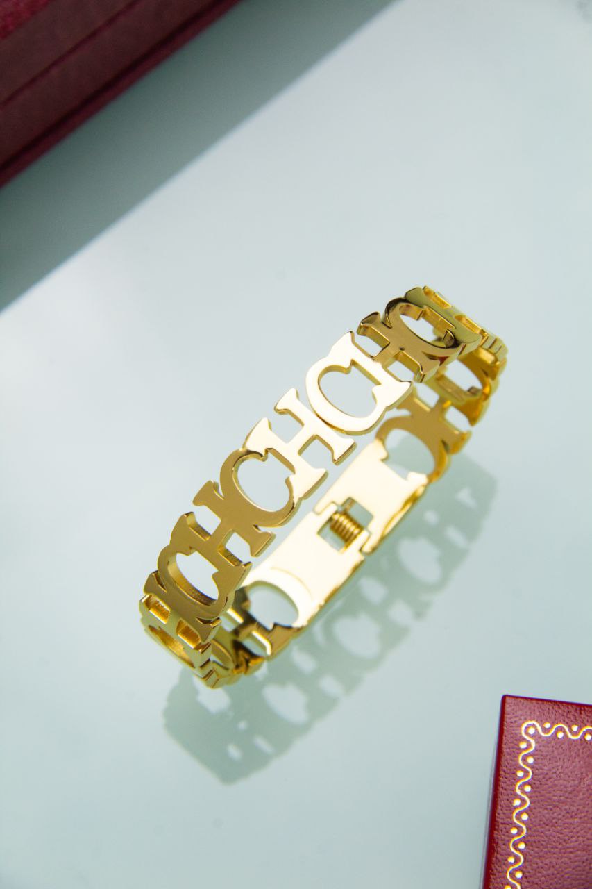 Bracelet femme acier doré CAROLINA HERRERA