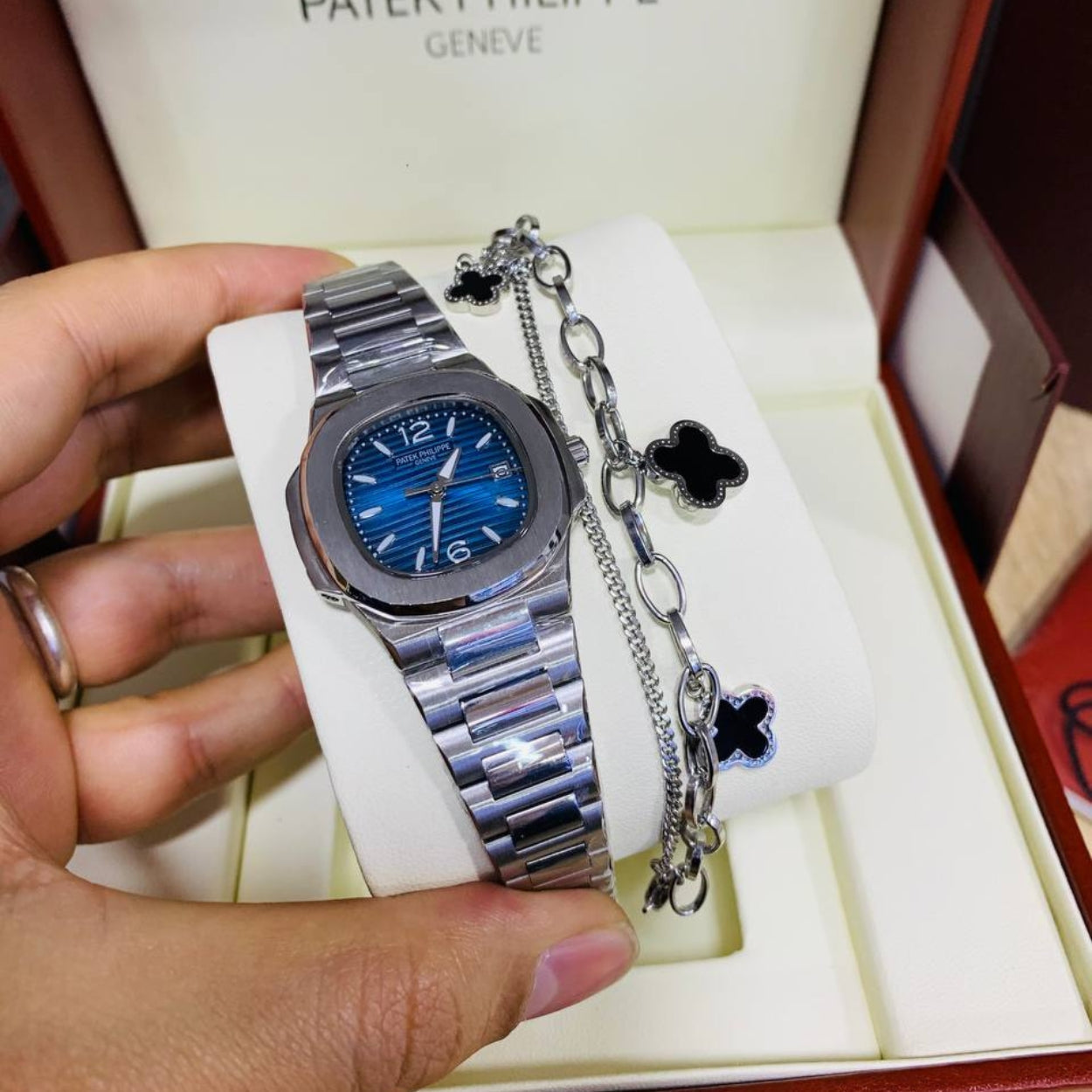 Montre Patek Fond Bleu Pour femme