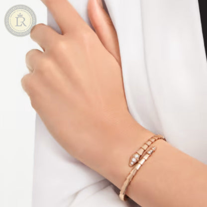 Bracelet Bvlgari Serpenti Viper, Semi diamonds, or rose