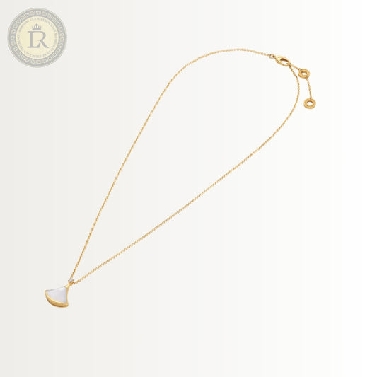 Collier Bvlgari Divas’ Dream Nacre, or jaune