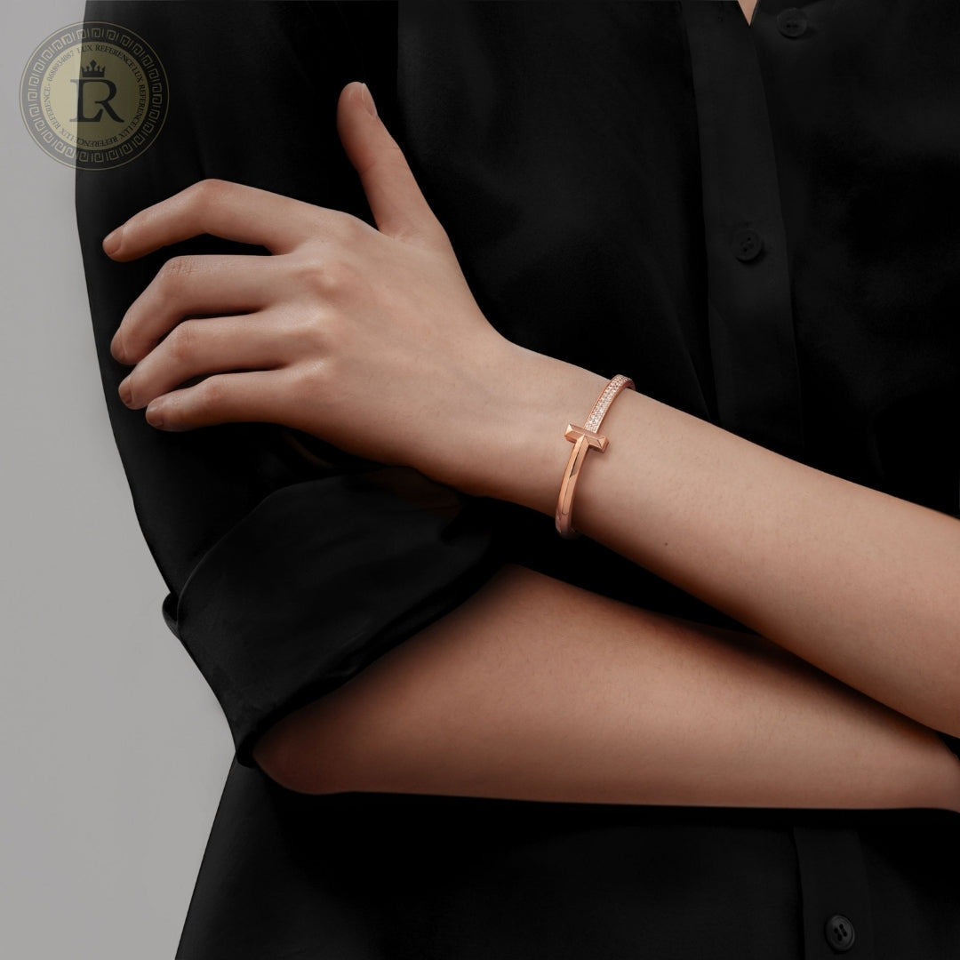 Bracelet Tiffany T orné de diamants en or rose