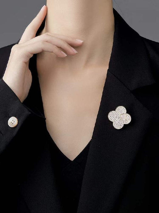 Broche Van Cleef & Arpels strass