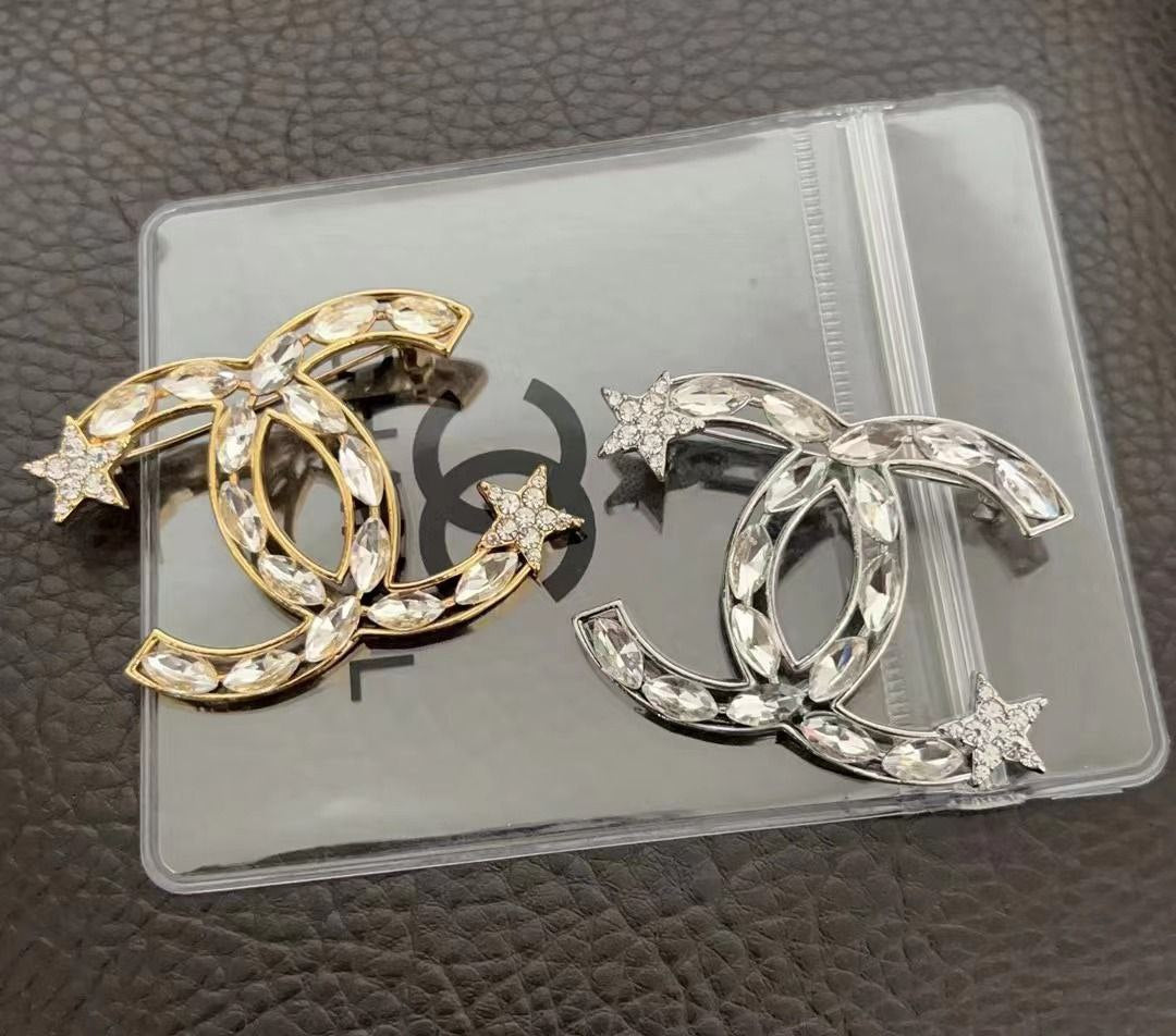 Broche CHANEL