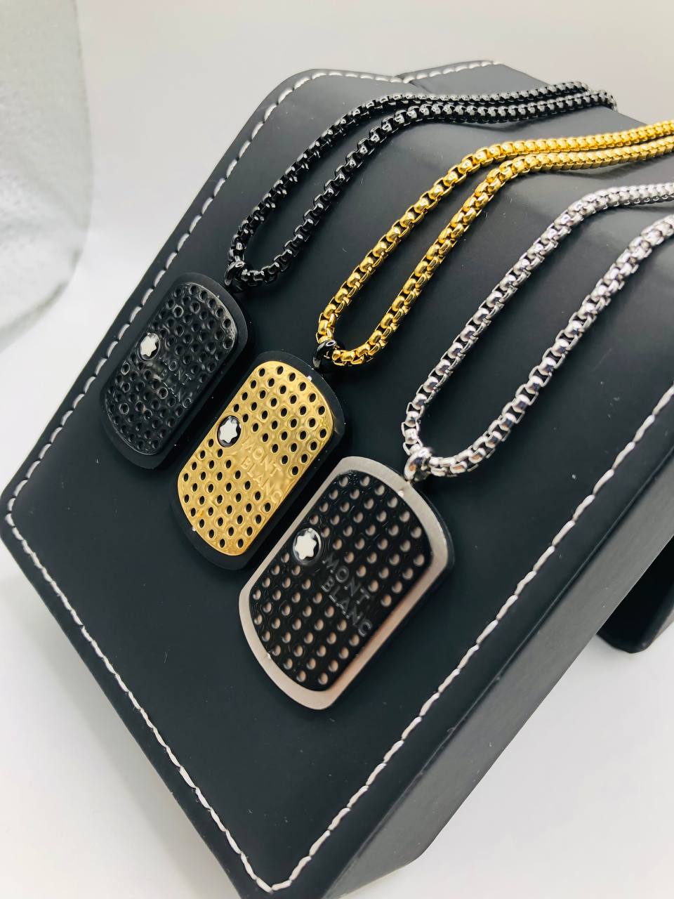 Collier acier homme MONT BLANC