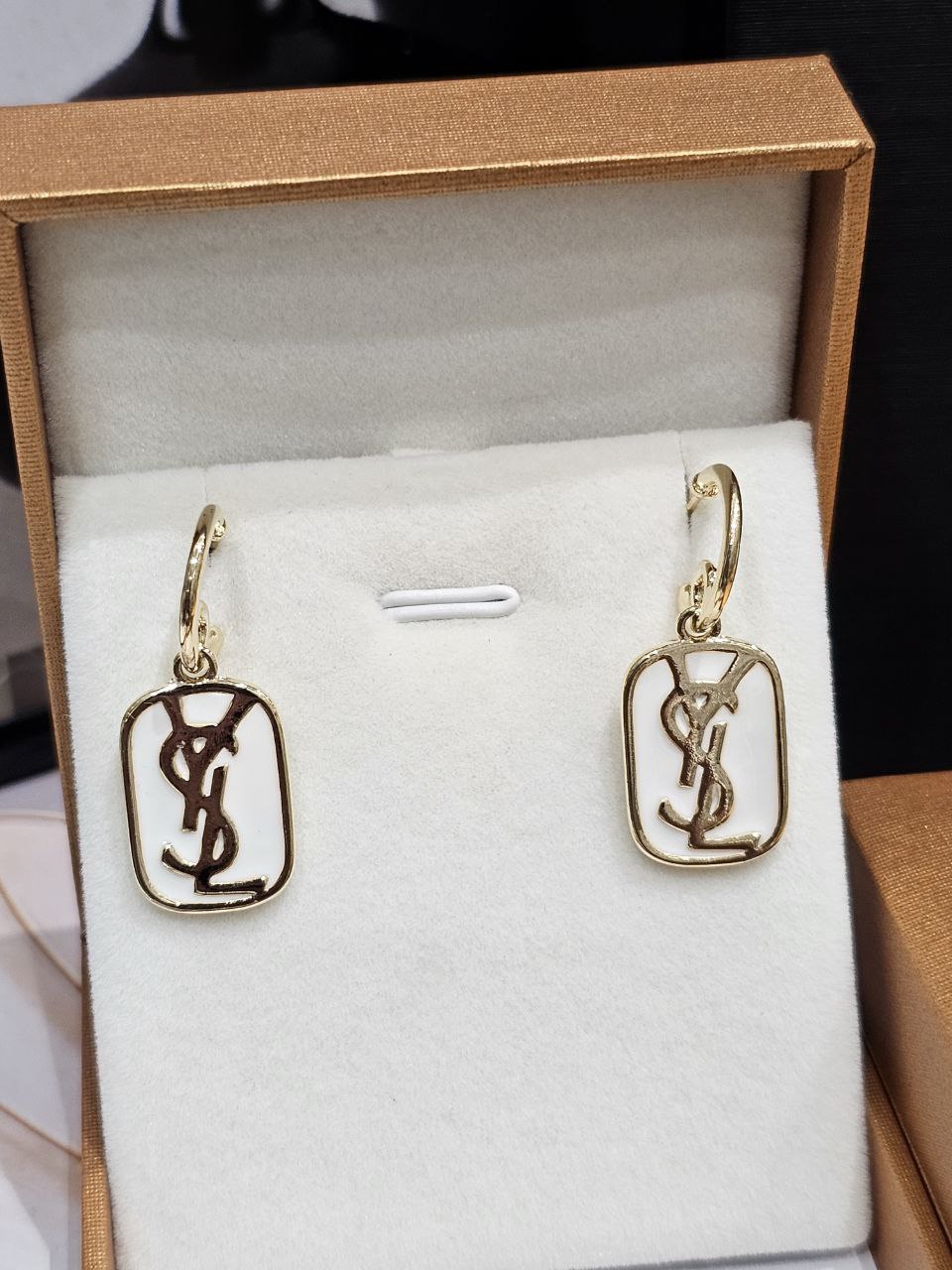 Boucles d'oreilles YVES SAINT LAURENT