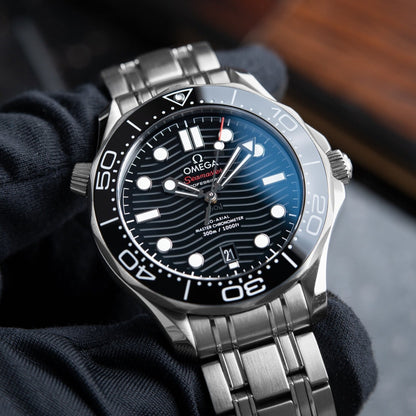 Omega Seamaster Diver 300M BLACK DIAL