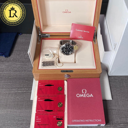 Omega Seamaster Diver 300M BLACK DIAL